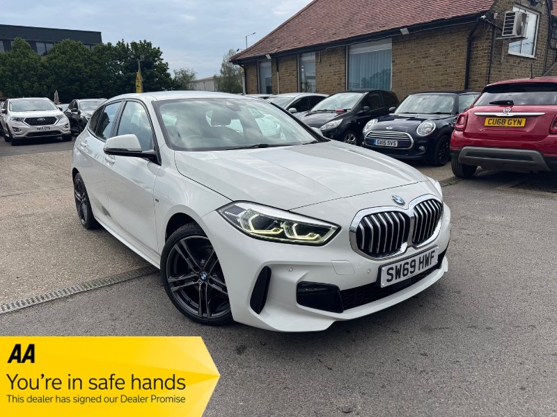2020 BMW 1 SERIES 1.5 118I M SPORT HATCHBACK 5DR PETROL DCT EURO 6 S S... photo