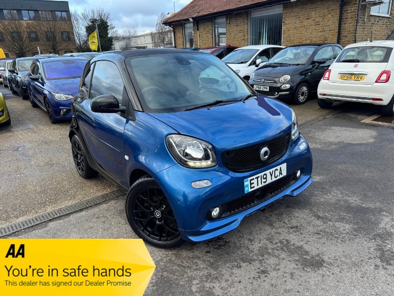 2019 2019 Smart ForTwo 0.9T Urbanshadow Coupe 2dr Petrol Twinamic Euro 6 (s/s) (90 ps) Make: photo